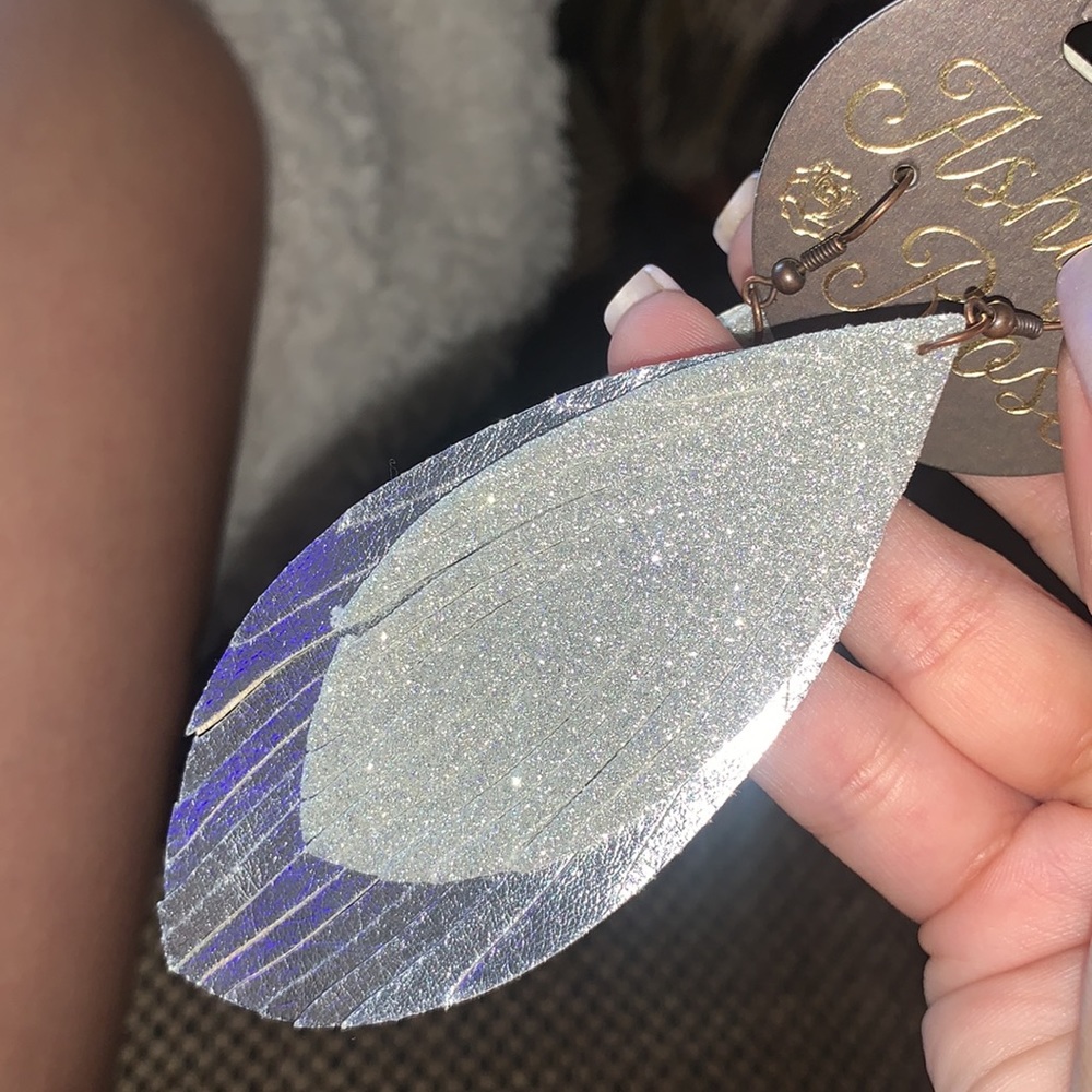 Silver earrings - Picture 3 of 4